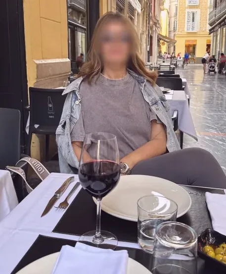 Bo, 35
