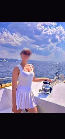 Britt, 33