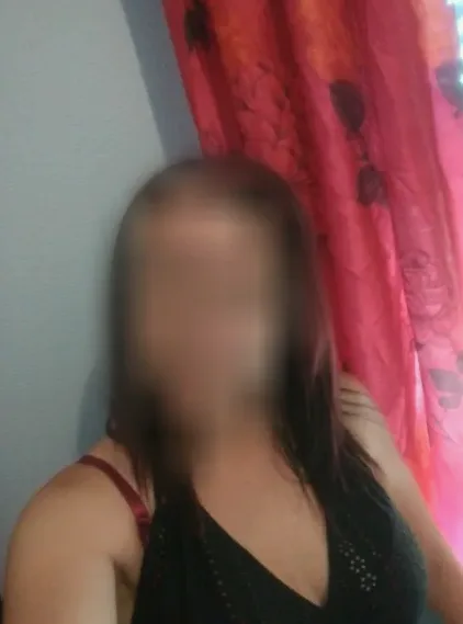 Emma, 39