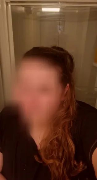 Hajar, 26