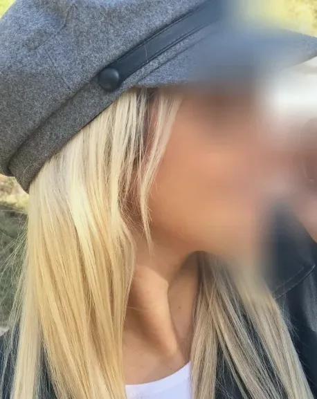 Lotte, 31
