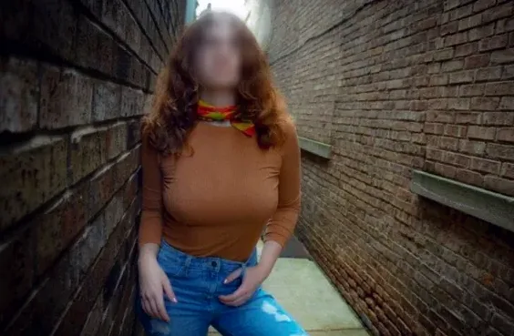 Maaike, 32