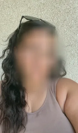 Maud, 22