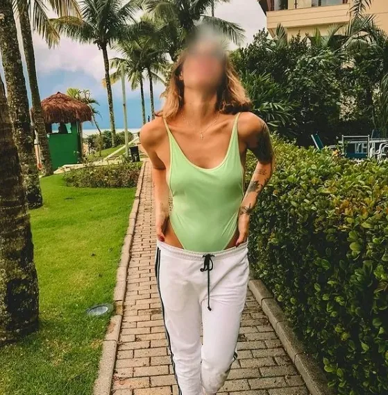Sophie, 29
